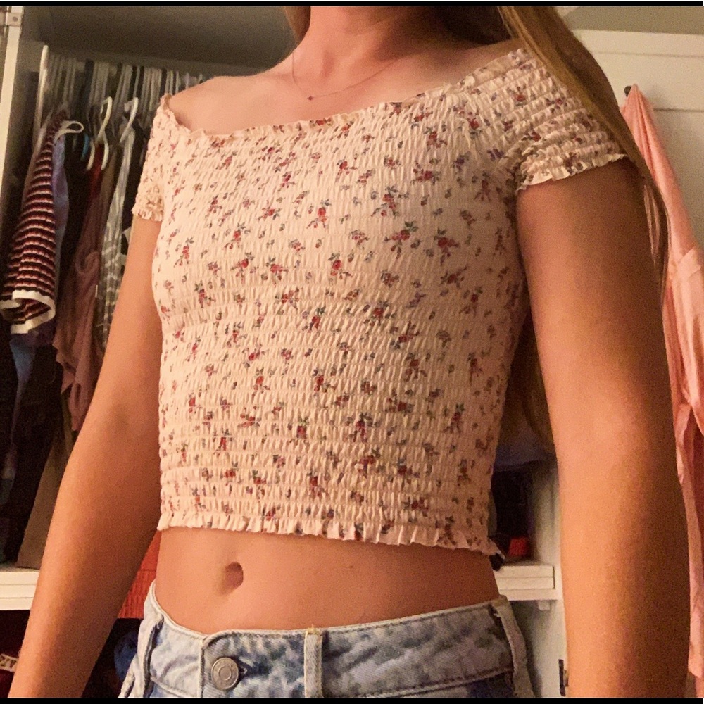 Flower print off the shoulder Garage top